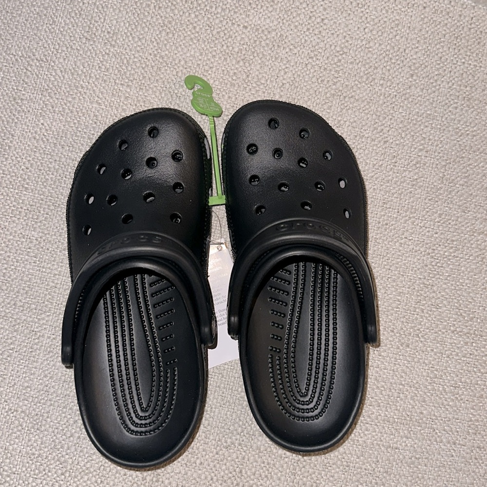 Crocs Unisex-Adult Classic Clogs, Black, women’s size 6 - Picture 7 of 10